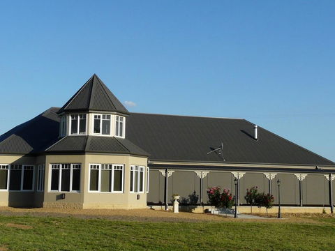 Paringa Grove Homestead - New South Wales Tourism  0