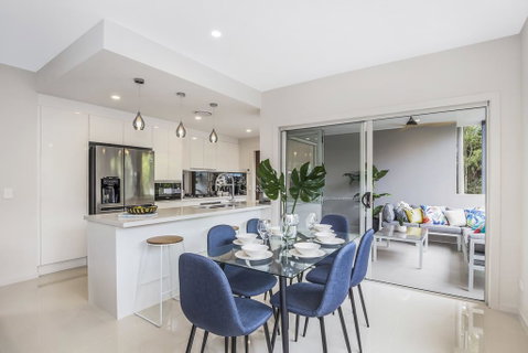 Park Avenue Luxe Townhouse Brand New Sleeps 9 - New South Wales Tourism  3