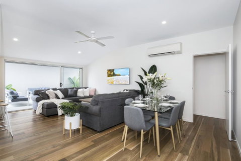 Park Avenue Terrace House Sleeps 9 - New South Wales Tourism  1
