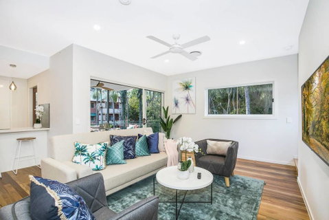 Park Avenue Townhouse Retreat Brisbane Sleeps 10 - New South Wales Tourism  3