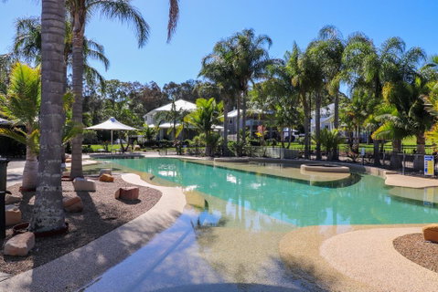 Pelican Escape Executive Home At Raffertys Resort - New South Wales Tourism  1