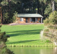 Pemberton Lake View Chalets - New South Wales Tourism 