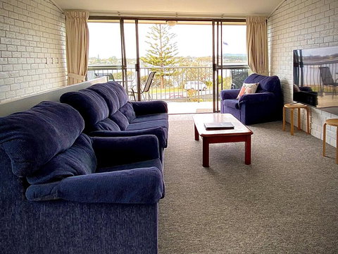 Penguin Mews Merimbula - New South Wales Tourism  2