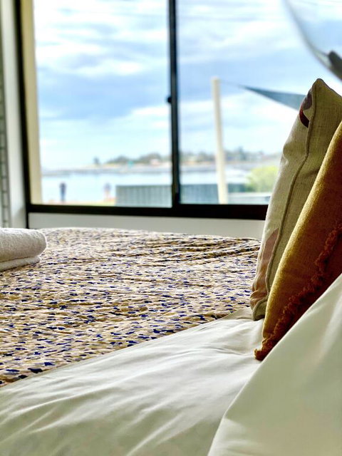 Penguin Mews Merimbula - New South Wales Tourism  3