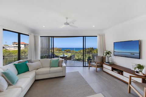 Penthouse Luxe, Sunrise Beach - New South Wales Tourism  1