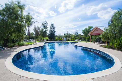 Perricoota Vines Retreat - New South Wales Tourism  1