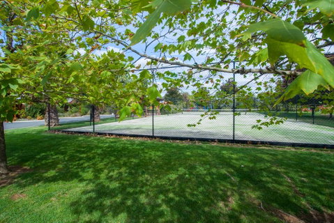 Perricoota Vines Retreat - New South Wales Tourism  3