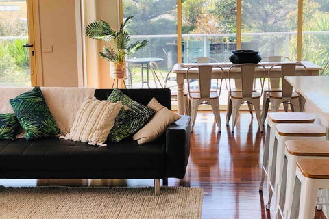 Pet Friendly Paradise Near Beach - New South Wales Tourism  0