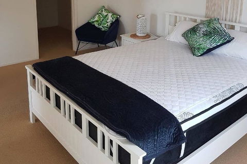 Pet Friendly Paradise Near Beach - New South Wales Tourism  2