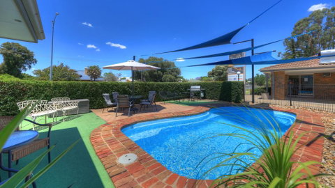 Pevensey Motor Lodge - New South Wales Tourism  0