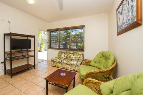 Picnic Bay Apartments Unit 1 - New South Wales Tourism  2