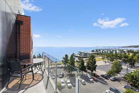 Pier Point 105 - New South Wales Tourism  0