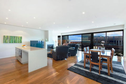 Pier Point 206 - New South Wales Tourism  1