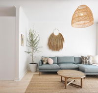 Pine at Arlo's - Refined luxury in Glenelg