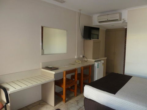 Pioneer Lodge Motel - New South Wales Tourism  2