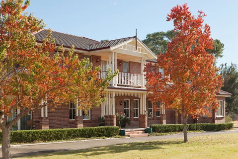 Plumes On The Green Boutique Bed & Breakfast - New South Wales Tourism  0