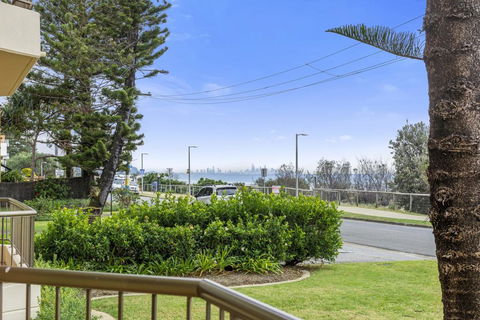 POINTVIEW LODGE, UNIT 1 - New South Wales Tourism  0