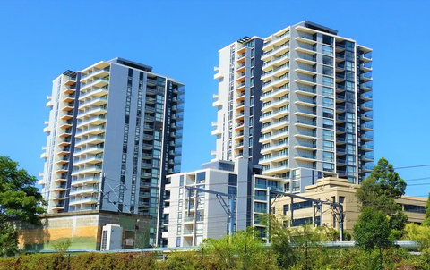 Poly Epping Holiday Apartment - New South Wales Tourism  0