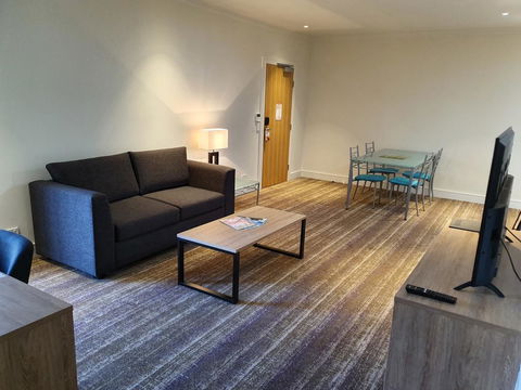 Porter's Plainland Hotel - New South Wales Tourism  2