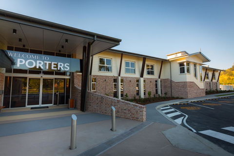 Porter's Plainland Hotel - New South Wales Tourism  0