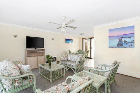 Powell 1A - New South Wales Tourism  3