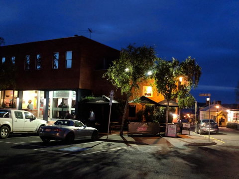 Prince Of Wales Hotel - New South Wales Tourism  0