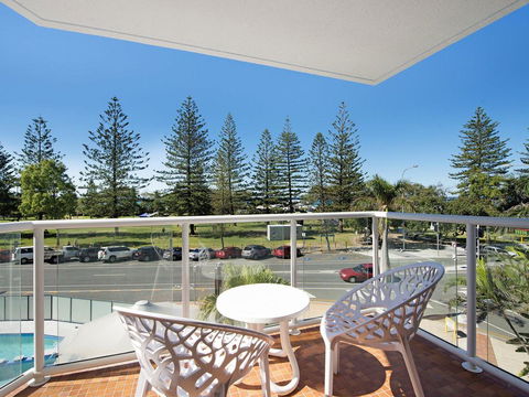Private Apartment - Central Broadbeach - New South Wales Tourism  1