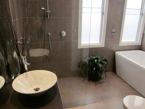Private Double Room - New South Wales Tourism  3