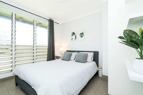 Private Pool, Big Backyard, Aircon - Paradise! - New South Wales Tourism  3