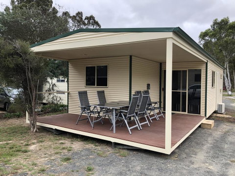 Pyrenees Caravan Park - New South Wales Tourism  0