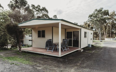 Pyrenees Caravan Park - New South Wales Tourism  1