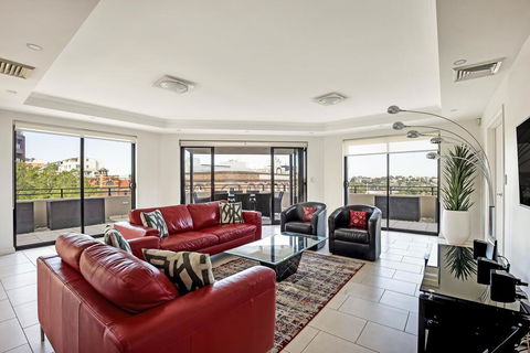 PYRMONT/DARLING HARBOUR MODERN 3 BED PENTHOUSE APARTMENT - New South Wales Tourism  1
