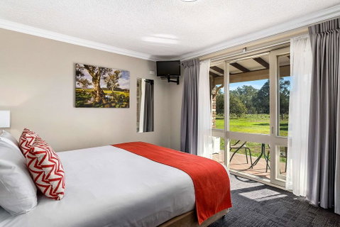 Quality Inn Carriage House - New South Wales Tourism  1