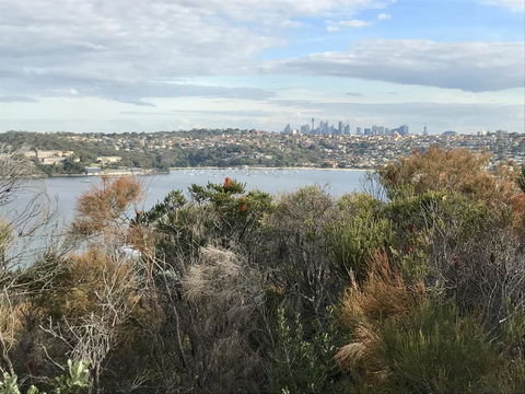Queenscliff Beach Apartment - New South Wales Tourism  3