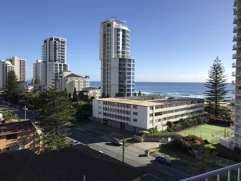 Queensleigh Holiday Apartments - New South Wales Tourism  2