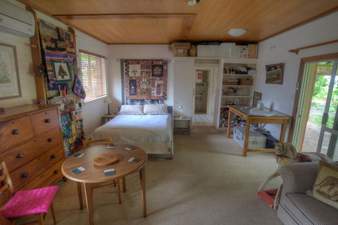 Quilters Studio - New South Wales Tourism  3