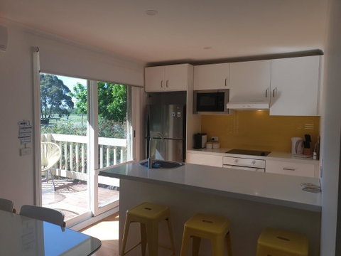 Race Course Apartments - New South Wales Tourism  1