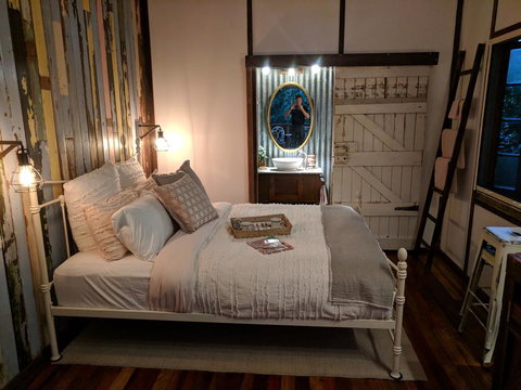 Rain Forest Gem - New South Wales Tourism  0