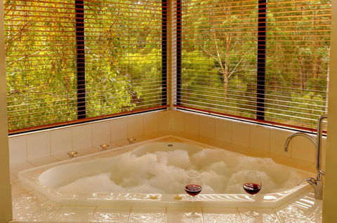 Rainbow Trail Chalets - New South Wales Tourism  3