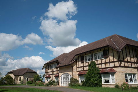 Razorback Holiday House With Incredible Views - New South Wales Tourism  0