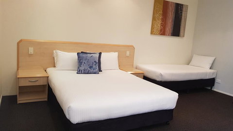 Red Bridge Motor Inn - New South Wales Tourism  1