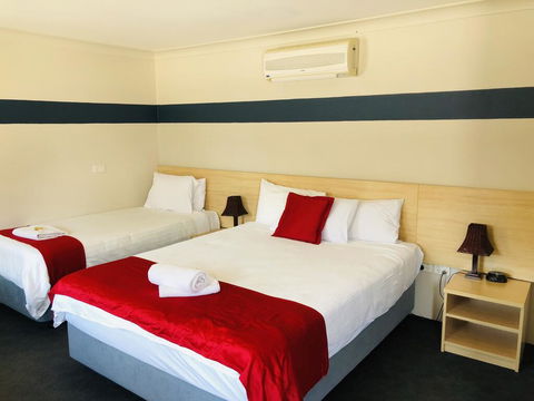 Red Cedar Motel - New South Wales Tourism  0