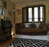 Redhaus Artist Cottage - New South Wales Tourism 