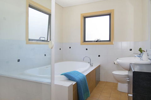 Reef - Located At Lennox Head - New South Wales Tourism  2
