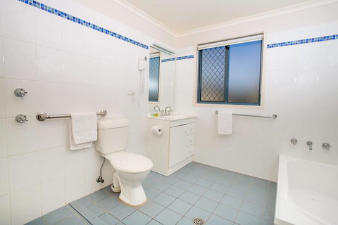 Reflections Holiday Parks Hawks Nest - New South Wales Tourism  2