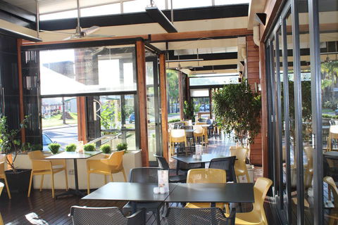 Renmark Hotel Motel - New South Wales Tourism  2
