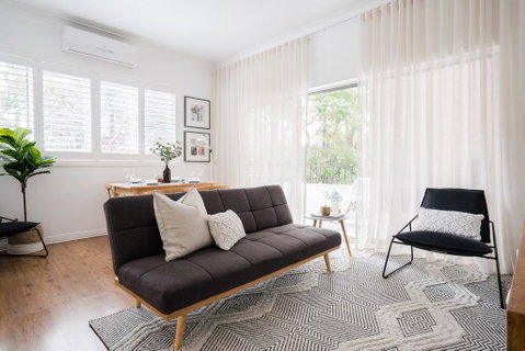 Restful Allawah Retreat Near Sydney Airport - New South Wales Tourism  1
