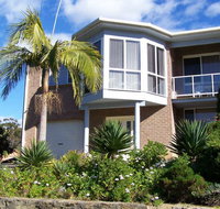Retreat on Surf Beach - New South Wales Tourism 