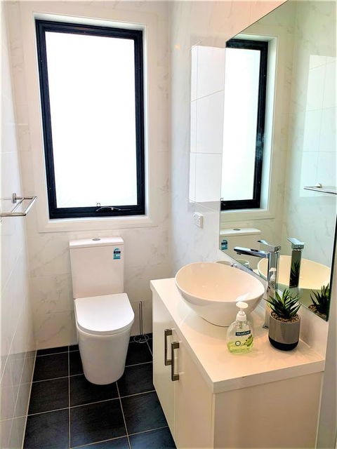 Revesby New Self Contained Granny Flat - New South Wales Tourism  3