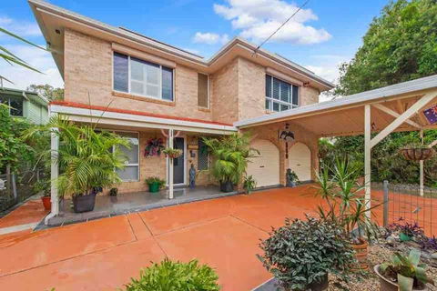 Riverside Haven - Boating, Fishing, Beach, Cafes In Walking Range - New South Wales Tourism  0